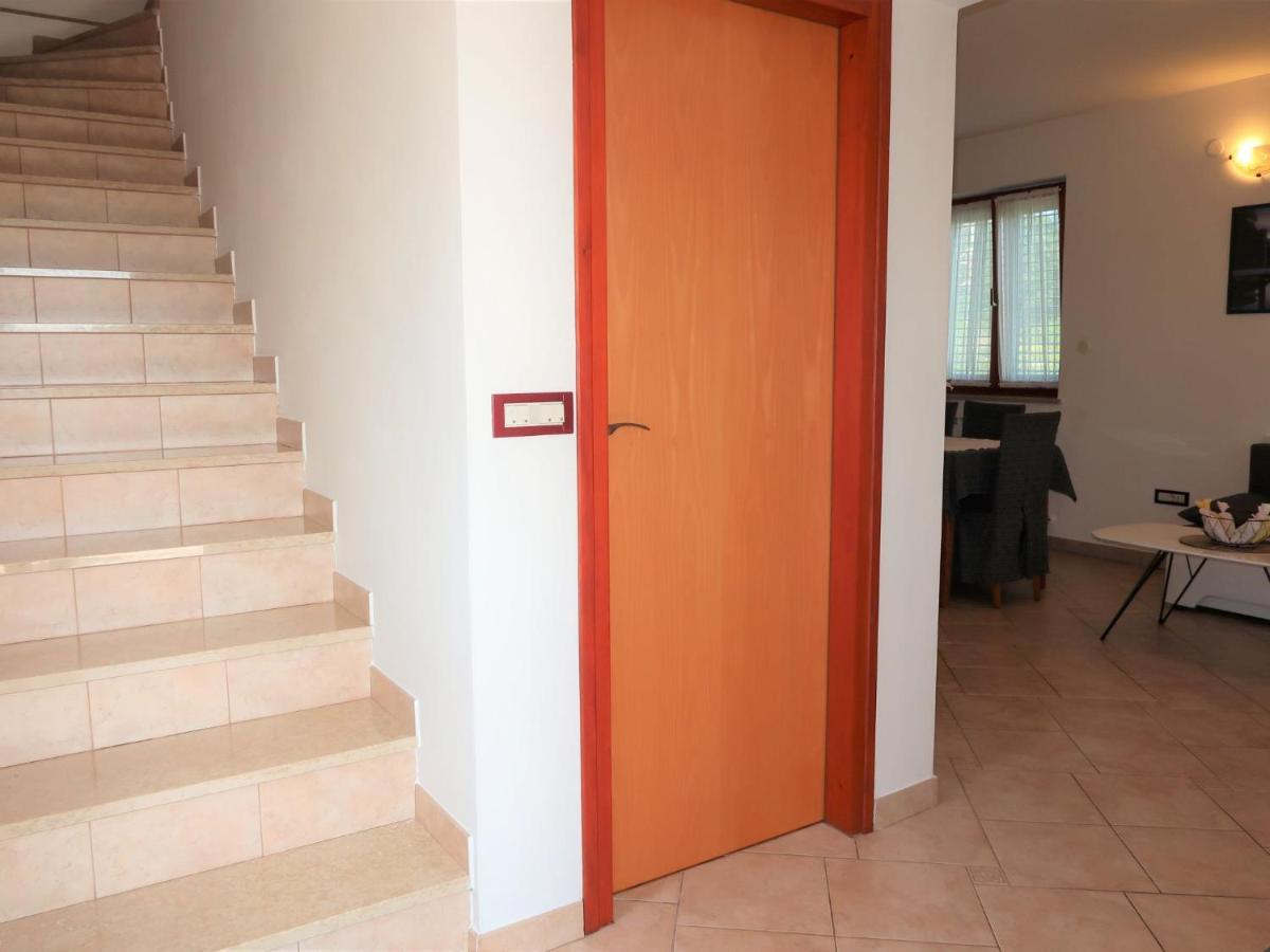 Holiday Home Andrea - Lbn415 By Interhome ลาบิน ภายนอก รูปภาพ