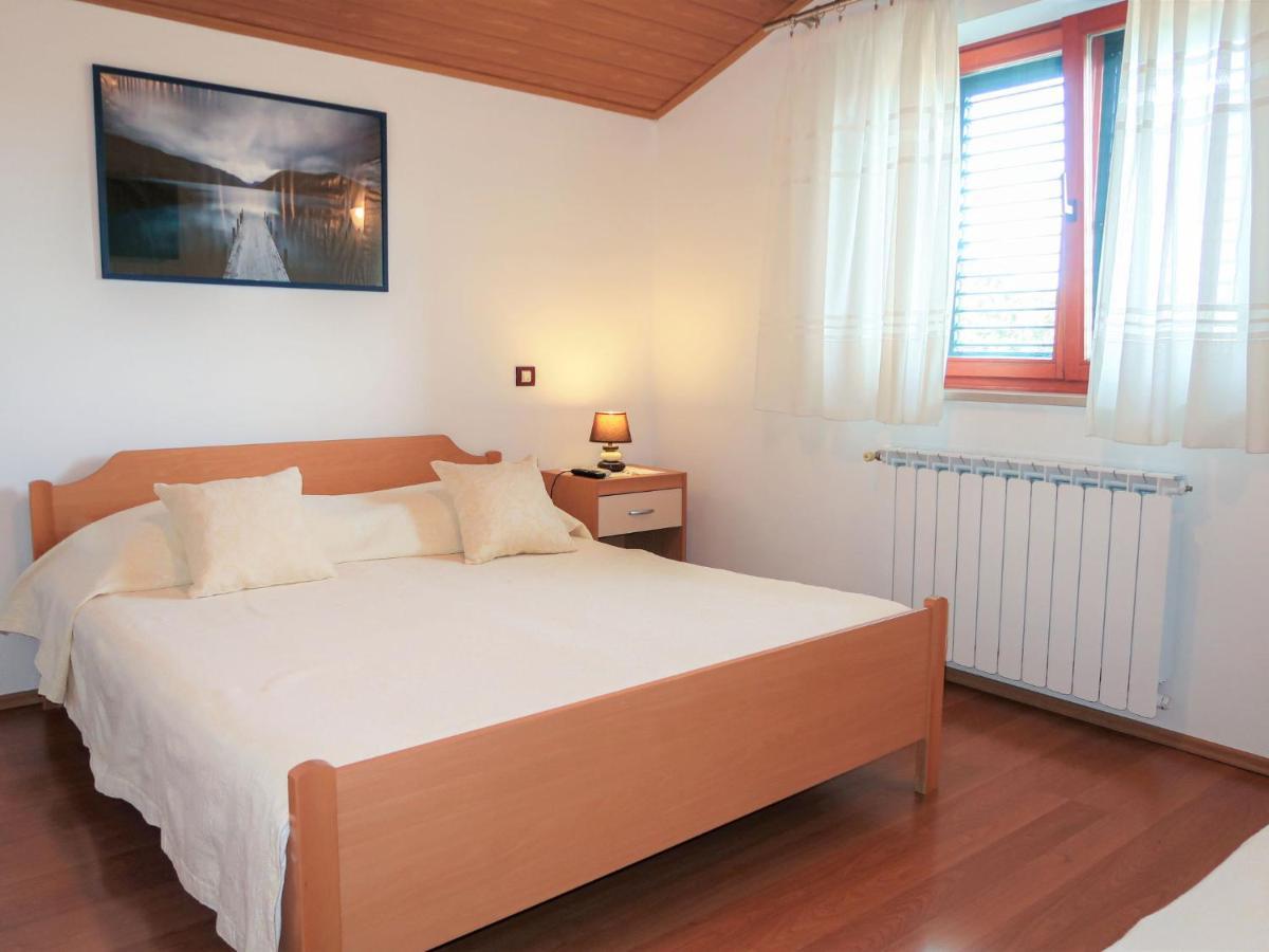 Holiday Home Andrea - Lbn415 By Interhome ลาบิน ภายนอก รูปภาพ